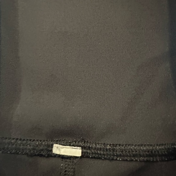 Lululemon Hot to Street Crop Heat Wave White/Black Size 6 - Picture 9 of 11